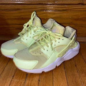 Neon Nike Huaraches, women’s size 7